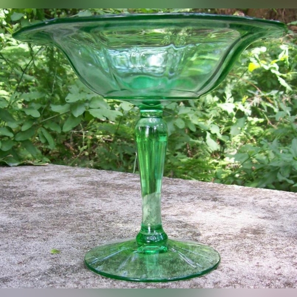 Uranium Bundle of Vintage Vaseline Tulip Edged Sherbets & Fostoria Fairfax Glass - Picture 9 of 17